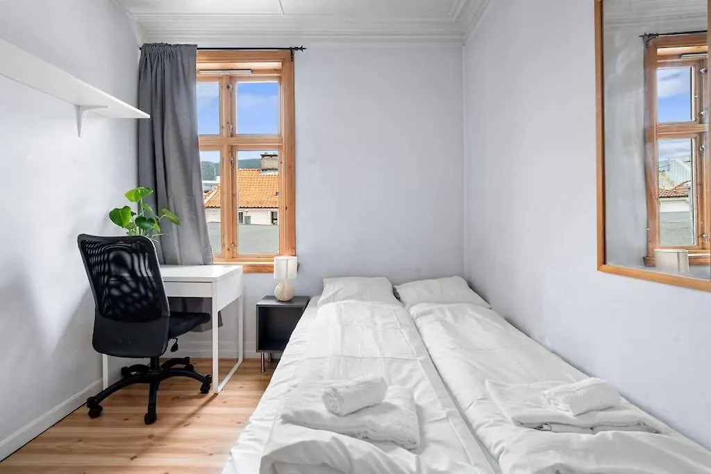 The Red House - Affordable Living In City Center Берген 0*,