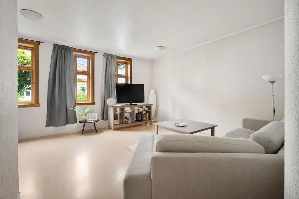 The Red House - Affordable Living In City Center Берген